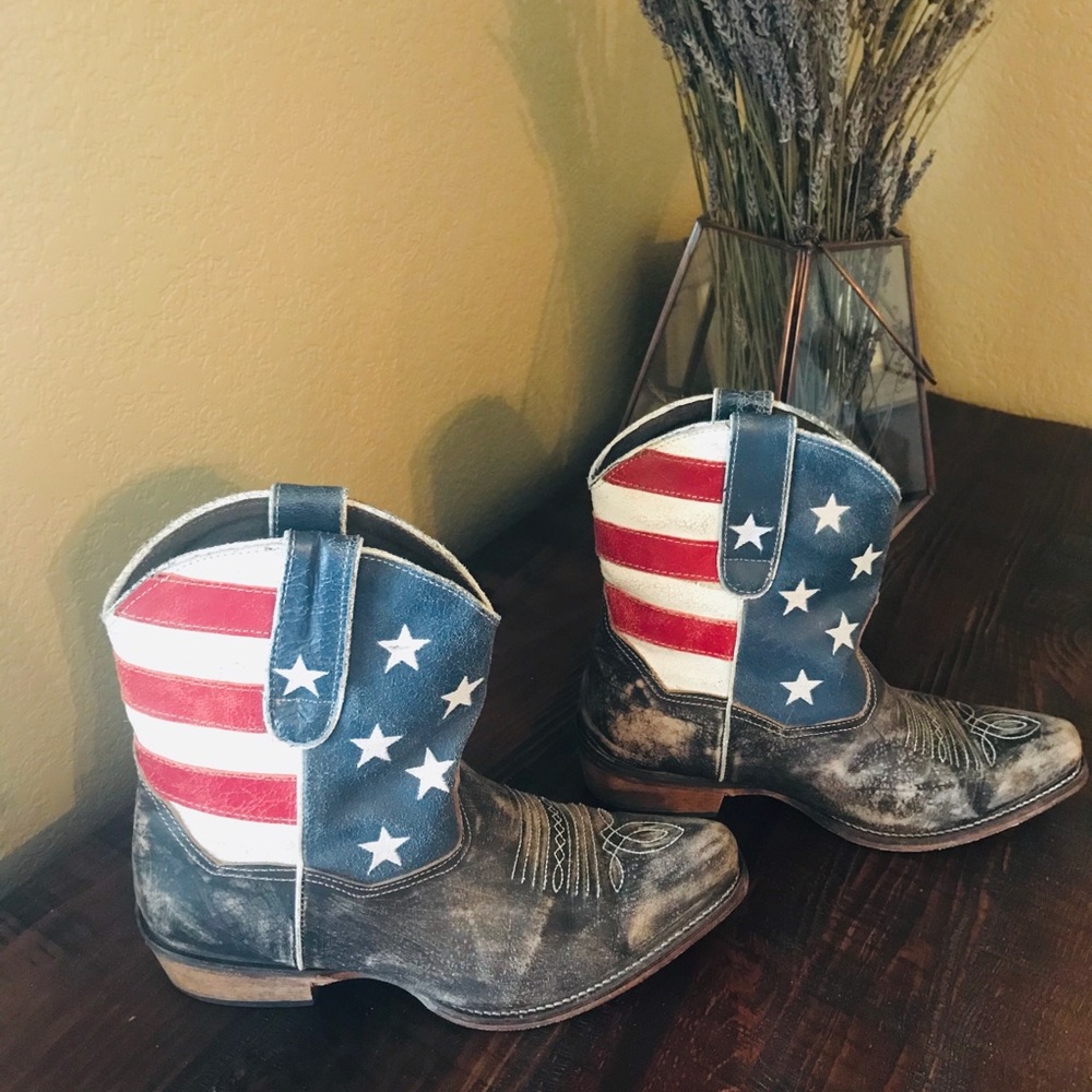 Women’s Roper American Flag short cowgirl boots